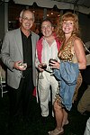 Michelle and Steve Boxer's Summer Kickoff Party at their Southampton residence on 6-18-05. all photos by Rob Rich copyright 2005 516-676-3939 robwayne1@aol.com<br>