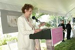 Lynn Redgrave<br>at the Women's Council in support of the Leon Hess Cancer Center at the Monmouth Medical Center annual membership luncheon &quot The Power of Pink&quot at the home of Judith Stanley Coleman in Middletown, N.J. on 7-21-05. all photos by Rob Rich copyright 2005 516-676-3939 robwayne1@aol.com