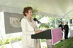 Lynn Redgrave<br>at the Women's Council in support of the Leon Hess Cancer Center at the Monmouth Medical Center annual membership luncheon &quot The Power of Pink&quot at the home of Judith Stanley Coleman in Middletown, N.J. on 7-21-05. all photos by Rob Rich copyright 2005 516-676-3939 robwayne1@aol.com
