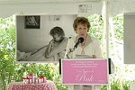 Lynn Redgrave<br>at the Women's Council in support of the Leon Hess Cancer Center at the Monmouth Medical Center annual membership luncheon &quot The Power of Pink&quot at the home of Judith Stanley Coleman in Middletown, N.J. on 7-21-05. all photos by Rob Rich copyright 2005 516-676-3939 robwayne1@aol.com