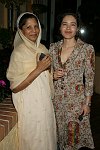  Rohini Singe , Angela Belez<br> at Bobby Campbell's Hollywood Legends party to benefit The ARC foundatiion at this Boca Raton residence on 11-13-05. photo by Rob Rich copyright 2005 516-676-3939 robwayne1@aol.com 