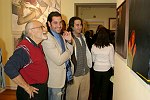admiring art<br> at the Gallery Artist Group Show at the Leila Taghinia-Milani Heller Gallery in Manhattan on 11-28-05. photo by Rob Rich copyright 2005 5160-676-3939 robwayne1@aol.com