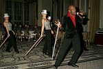 Members of the USO performing<br>at the USO awards dinner at the Warldorf Astoria in Manhattan, N.Y. on 12-7-05. photo by Rob Rich copyright 2005 516-676-3939 robwayne1@aol.com